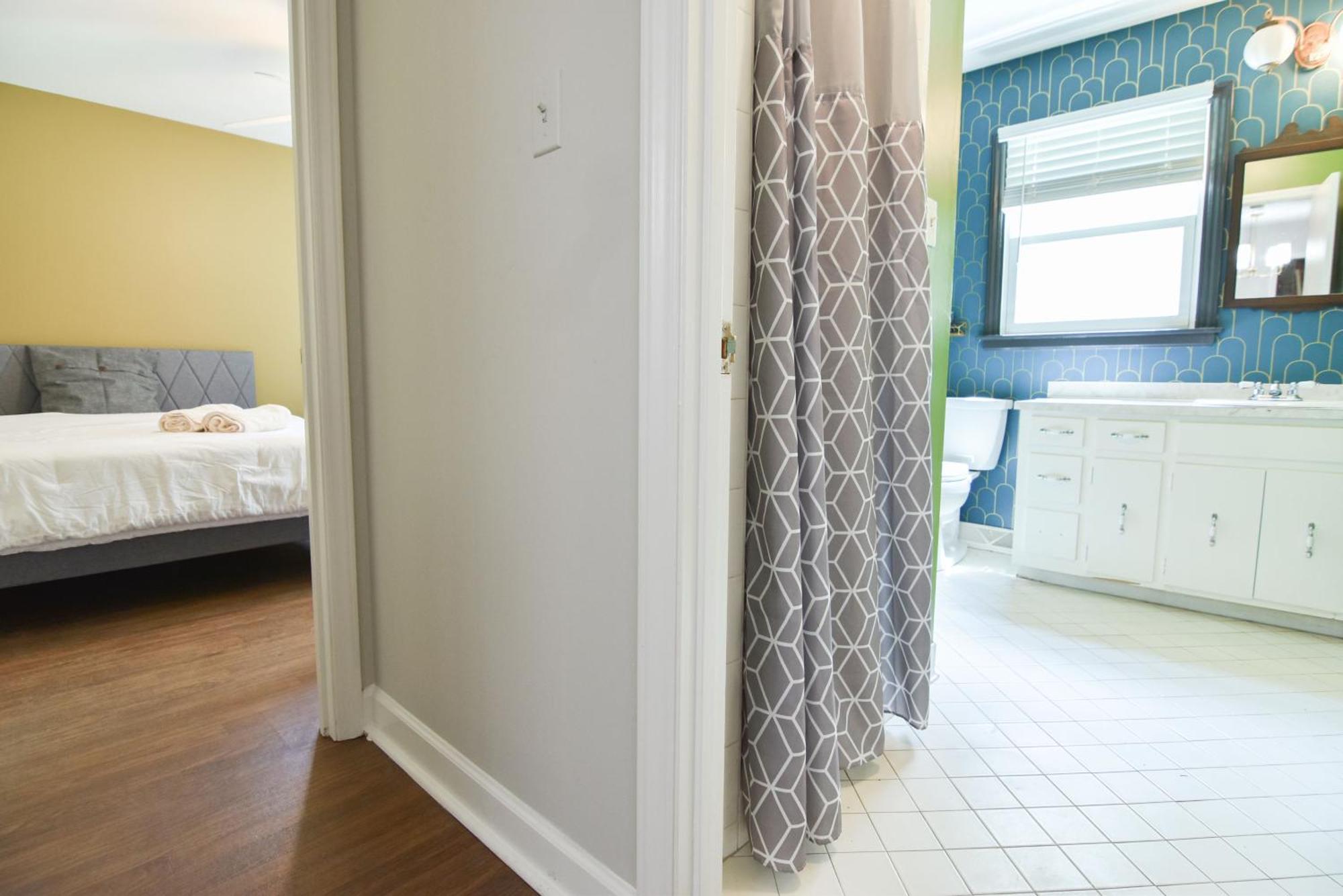 Cozy 2br 2ba 5 Min To 20 Min To Downtown Clt Holiday home Charlotte