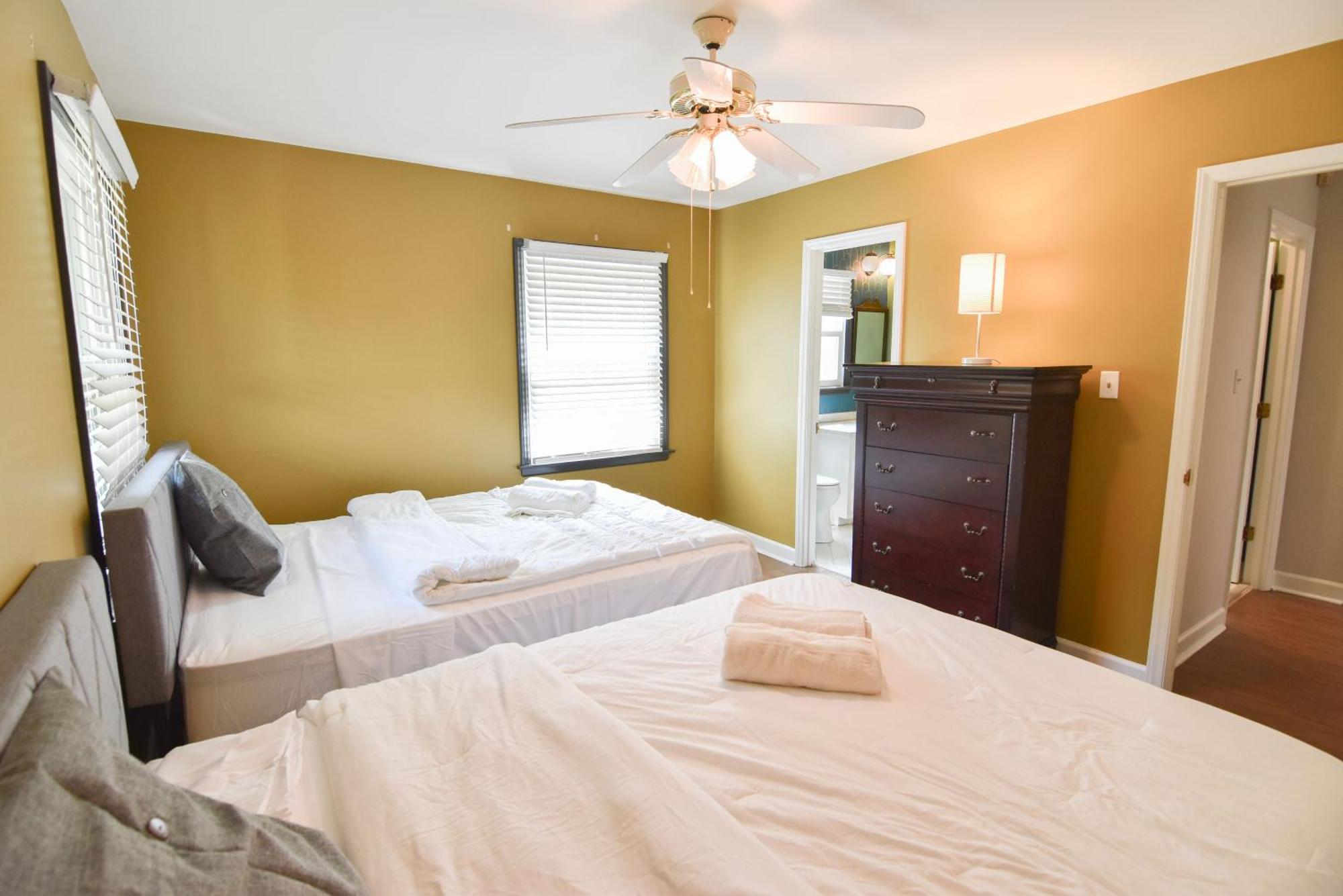 Cozy 2br 2ba 5 Min To 20 Min To Downtown Clt Hébergement de vacances *